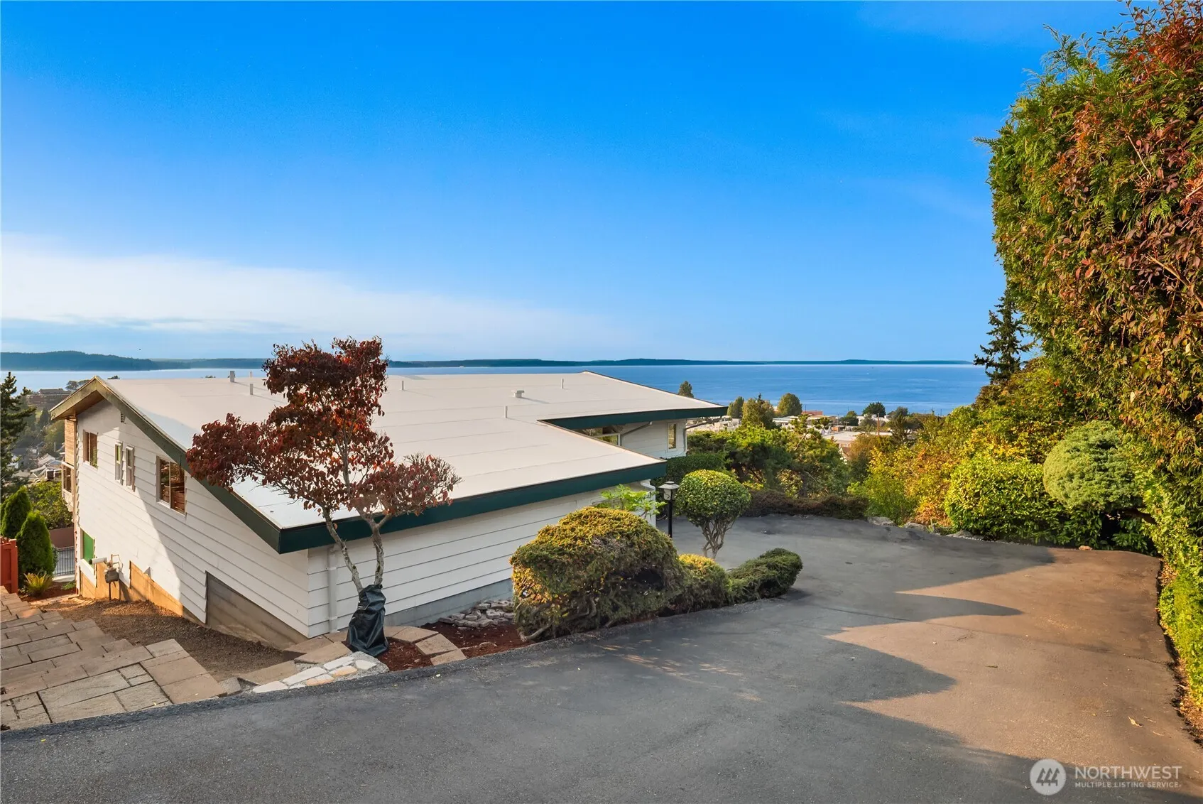 3326 58th Avenue SW, Seattle, WA 98116