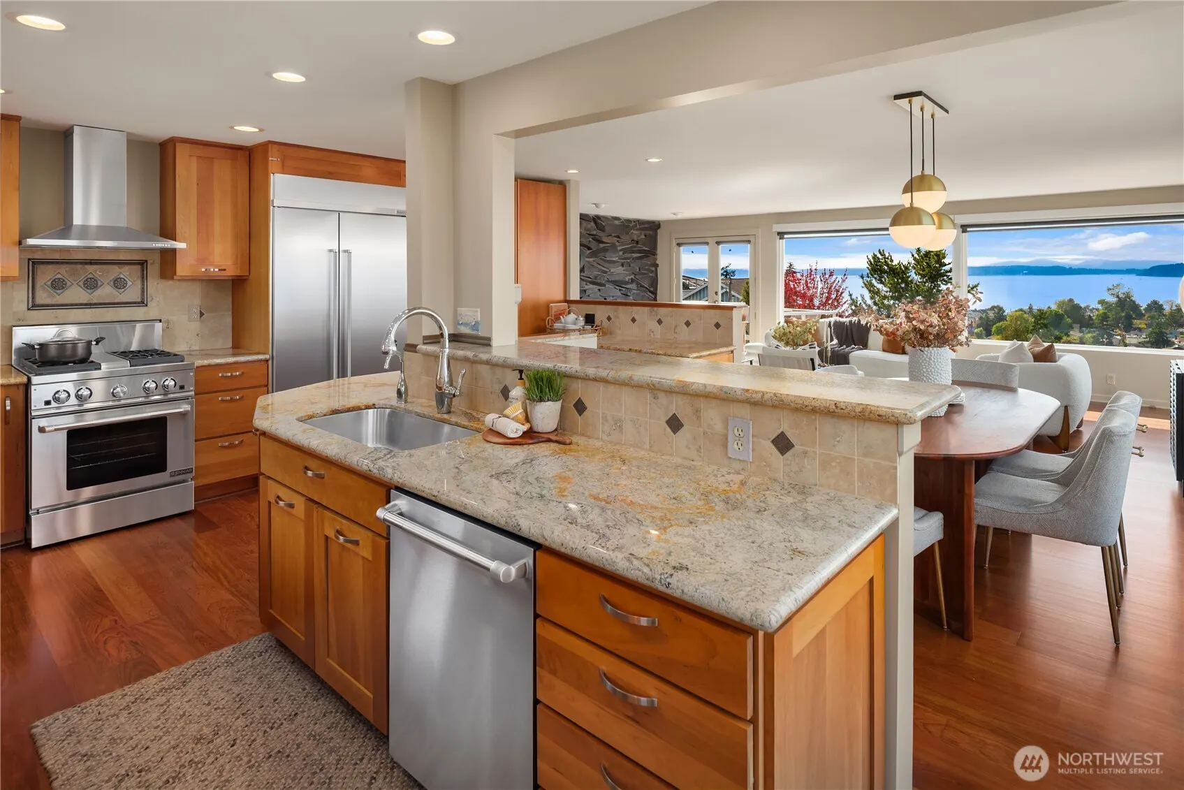 3326 58th Avenue SW, Seattle, WA 98116