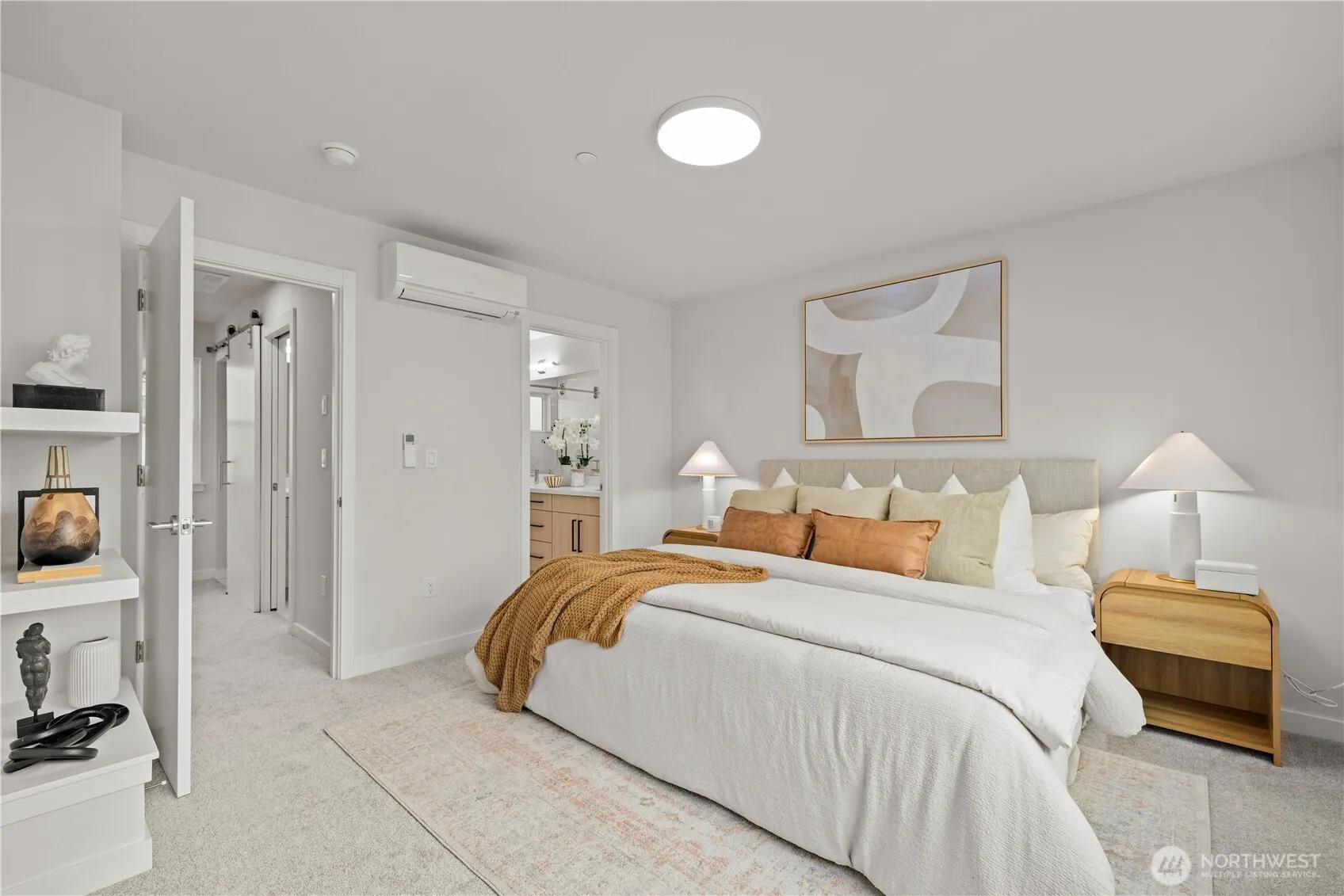 105 D NW 39th Street , Seattle, WA 98107