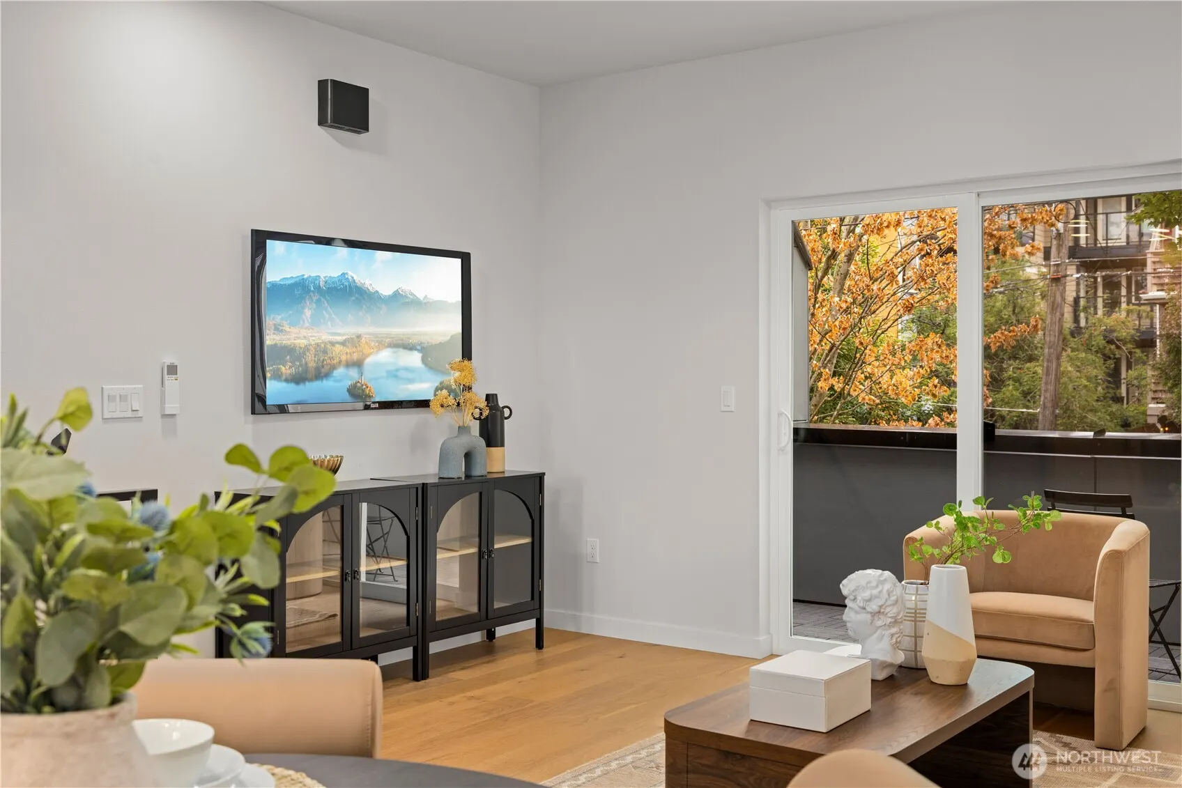 105 D NW 39th Street , Seattle, WA 98107