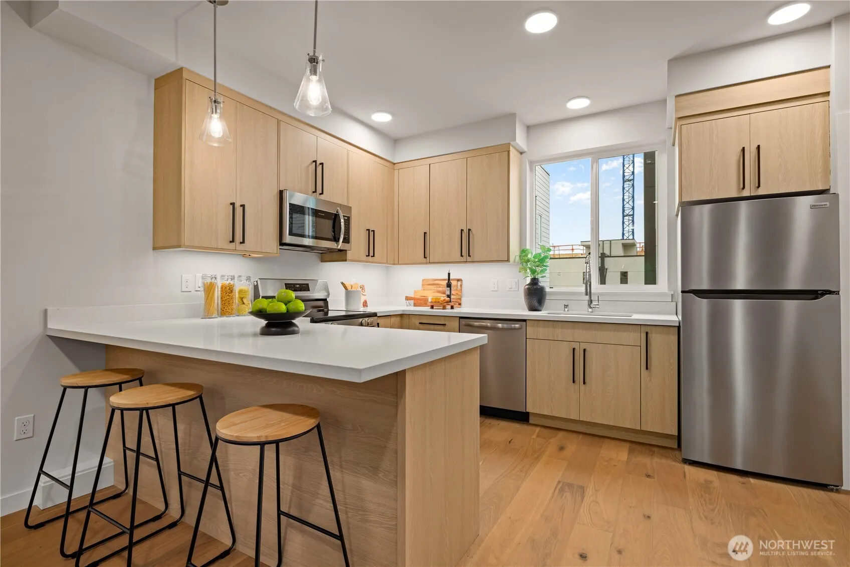105 D NW 39th Street , Seattle, WA 98107