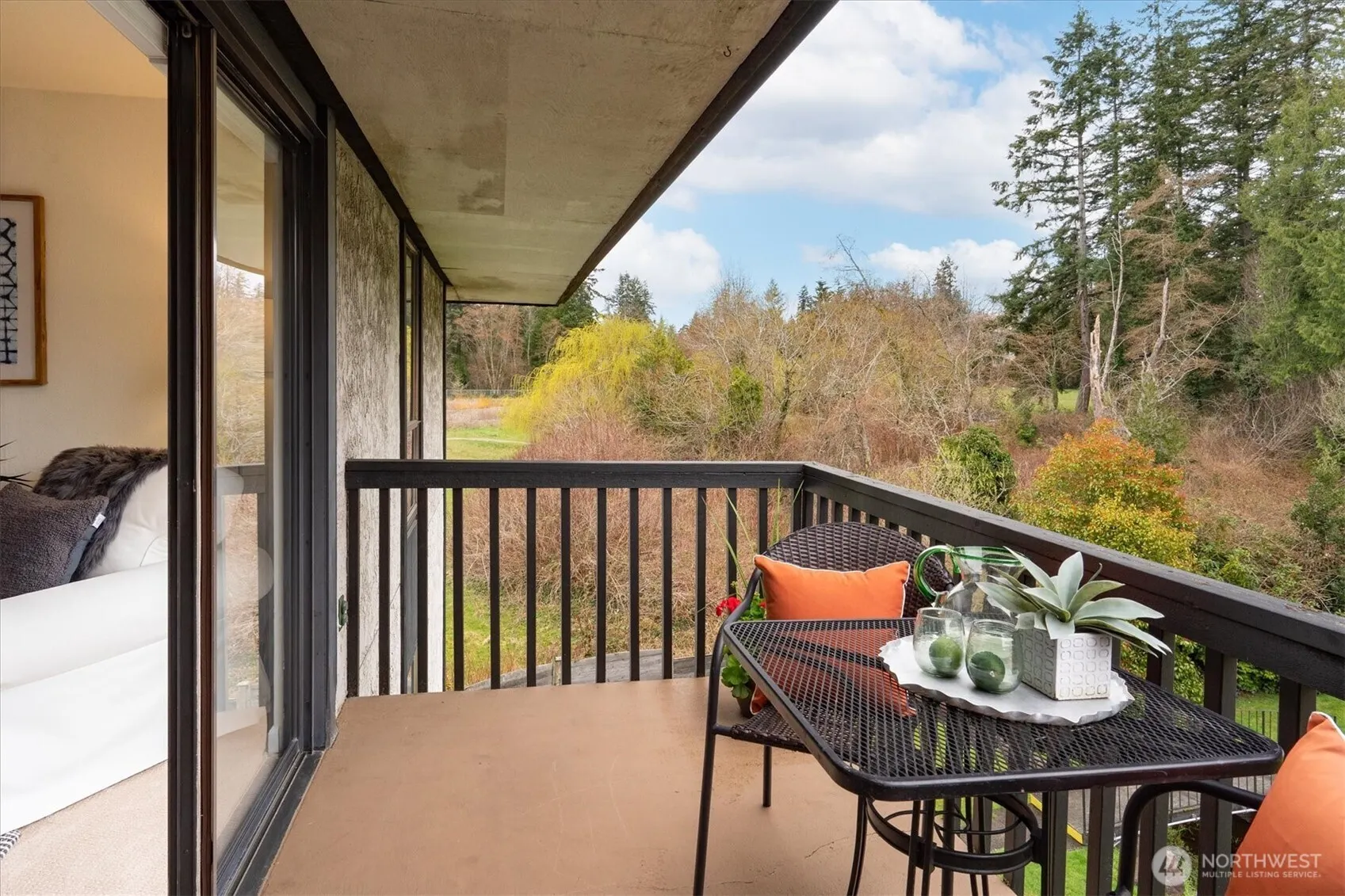 19411 56th Avenue W #321, Lynnwood, WA 98036