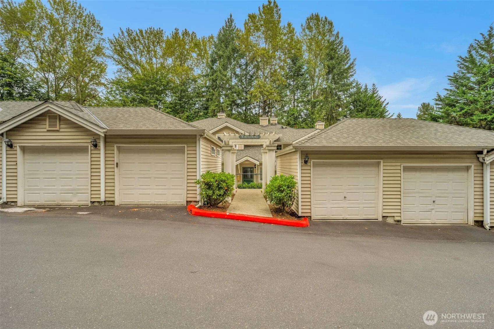 2300 Jefferson Avenue NE #B105, Renton, WA 98056