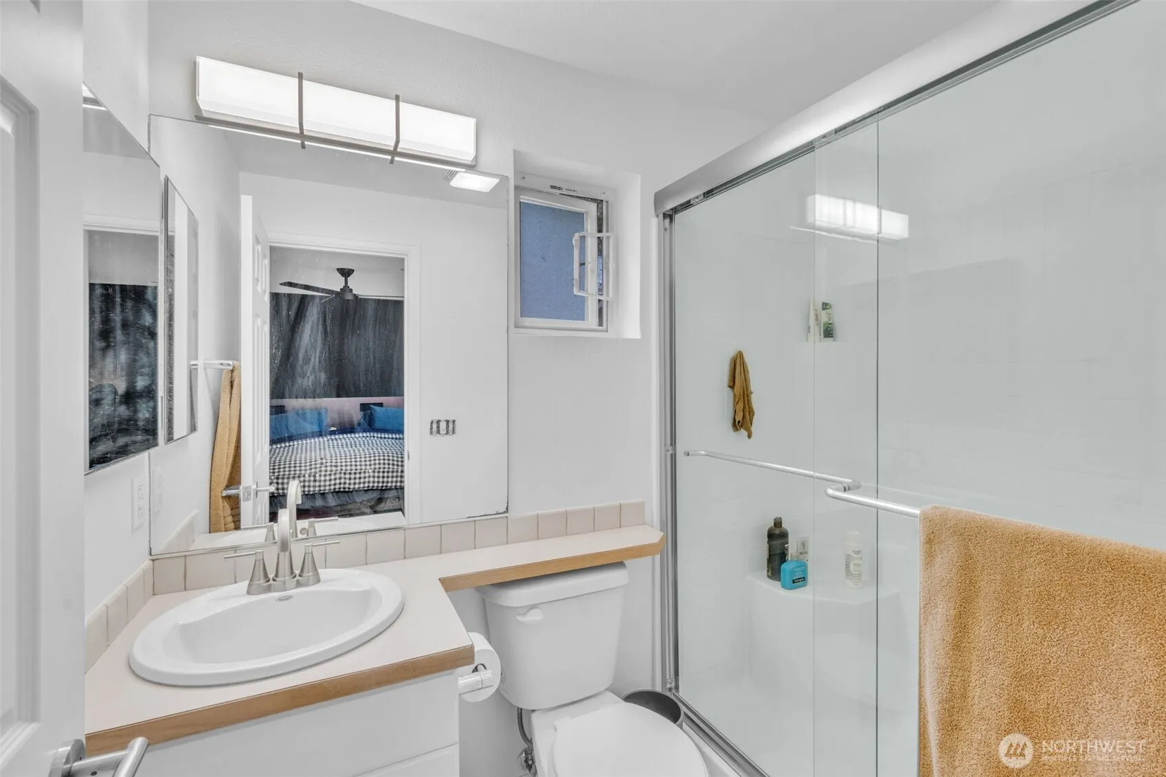 2300 Jefferson Avenue NE #B105, Renton, WA 98056