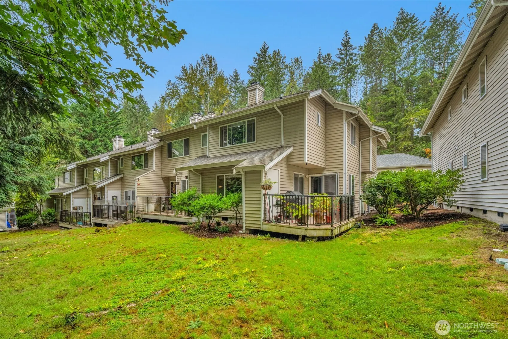 2300 Jefferson Avenue NE #B105, Renton, WA 98056