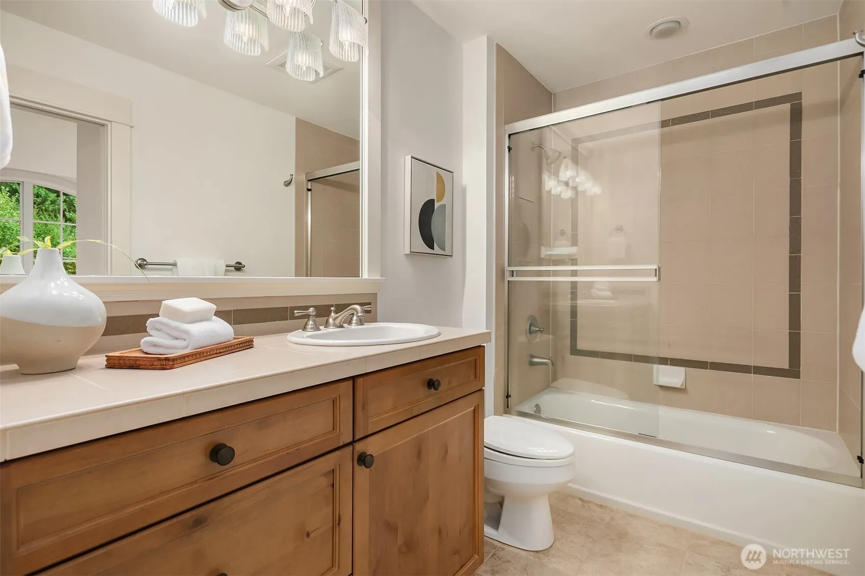 10605 SE 30th Street , Bellevue, WA 98004
