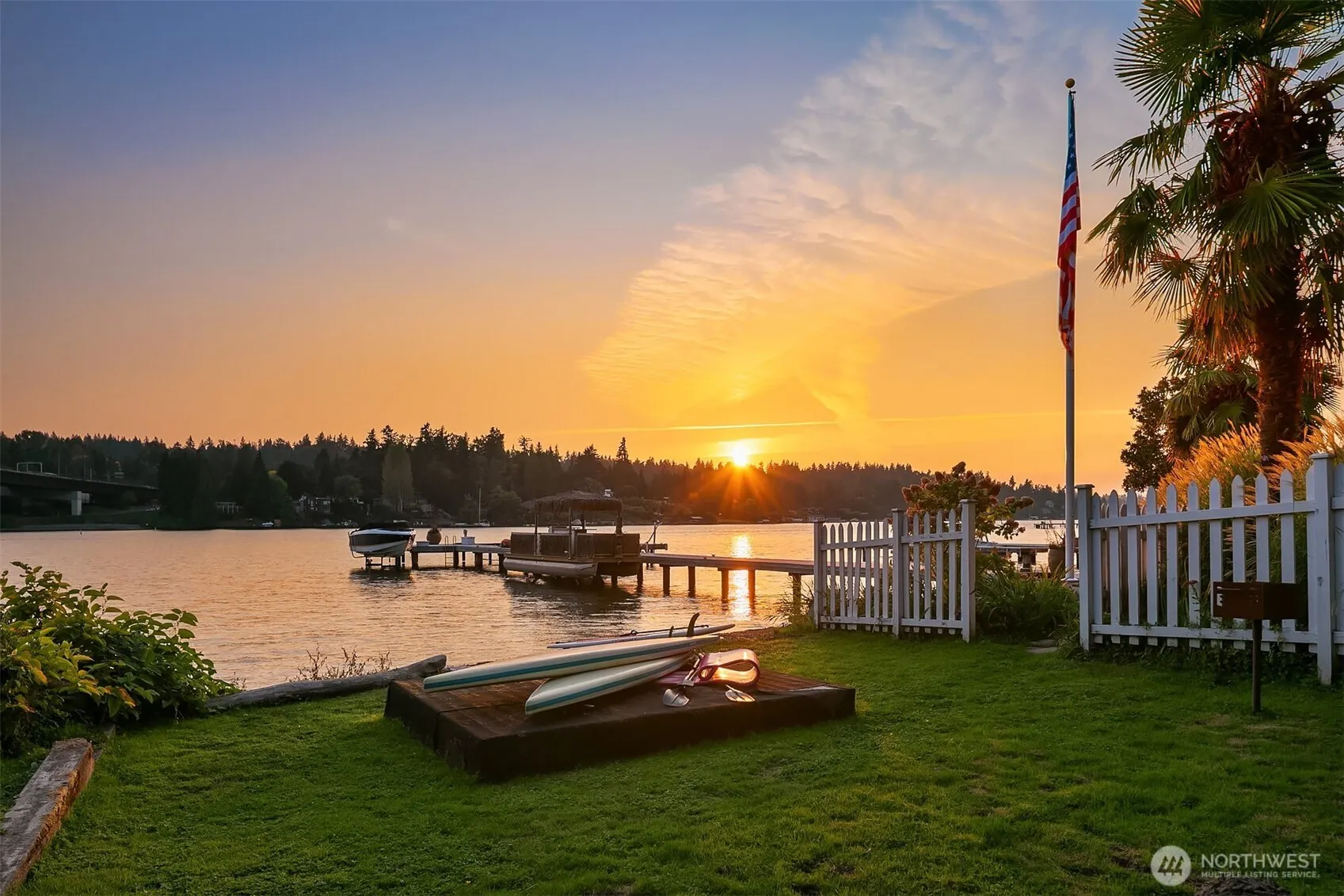 10605 SE 30th Street , Bellevue, WA 98004