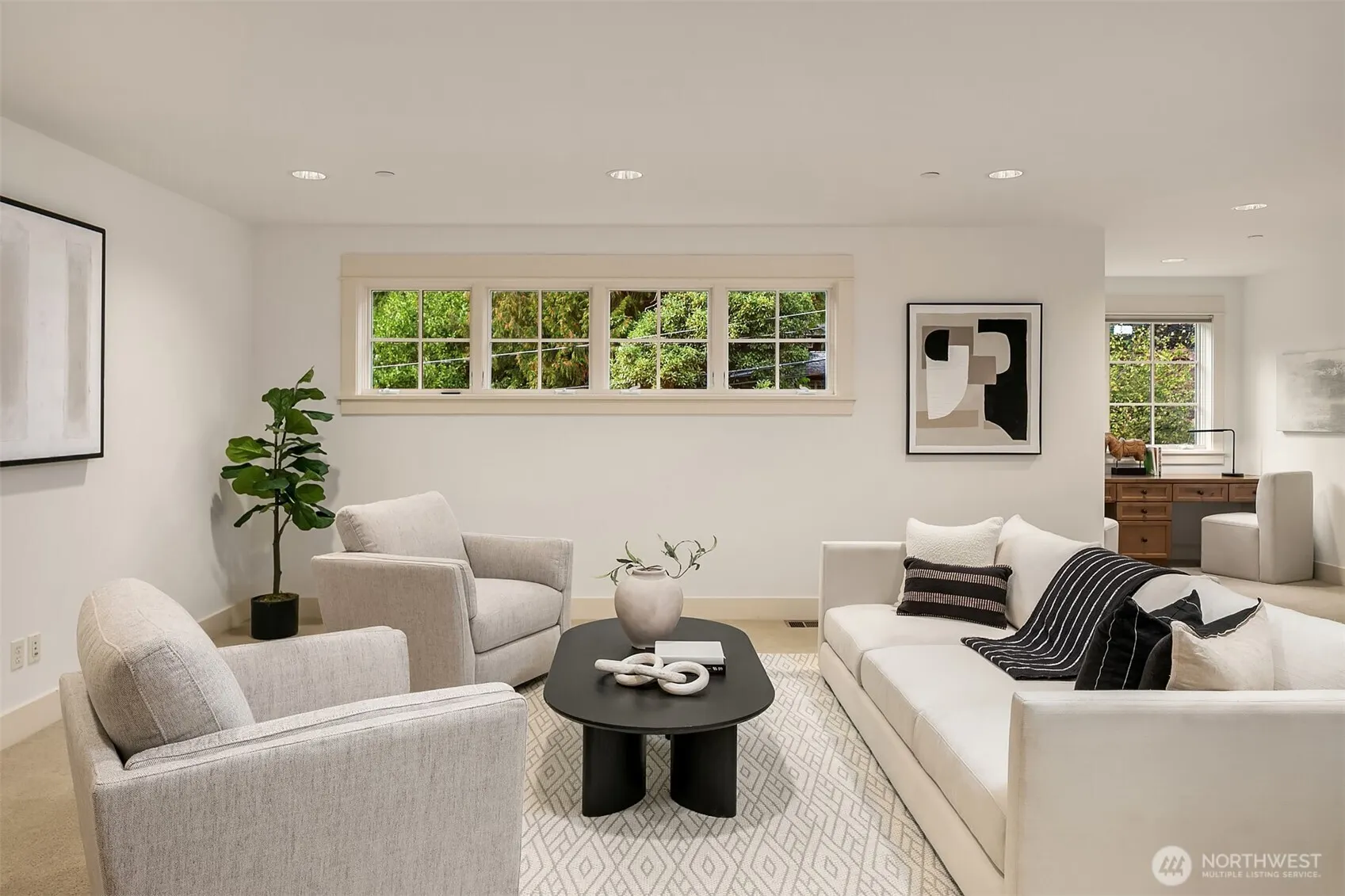 10605 SE 30th Street , Bellevue, WA 98004
