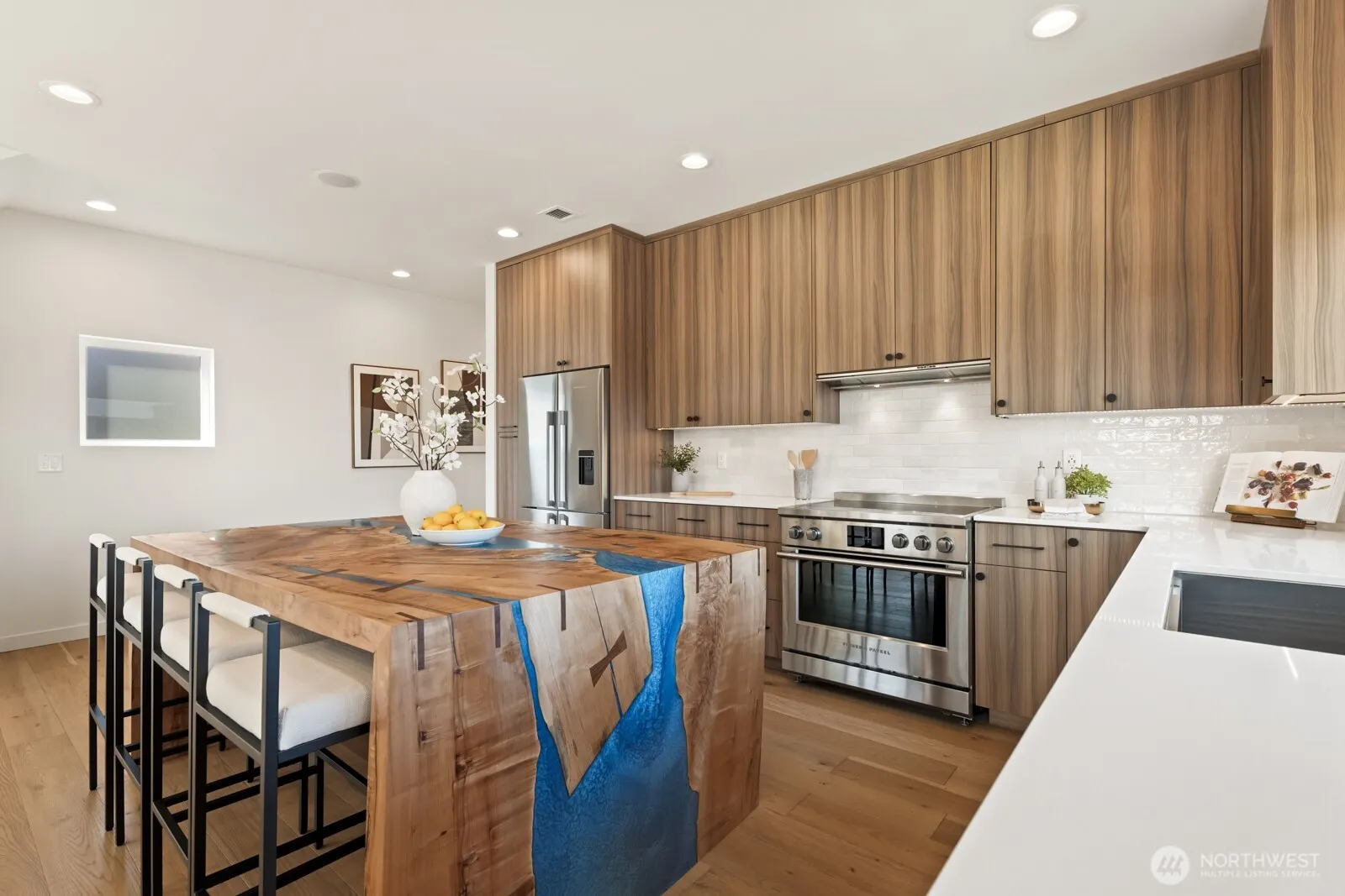 748 N 96th Street , Seattle, WA 98103