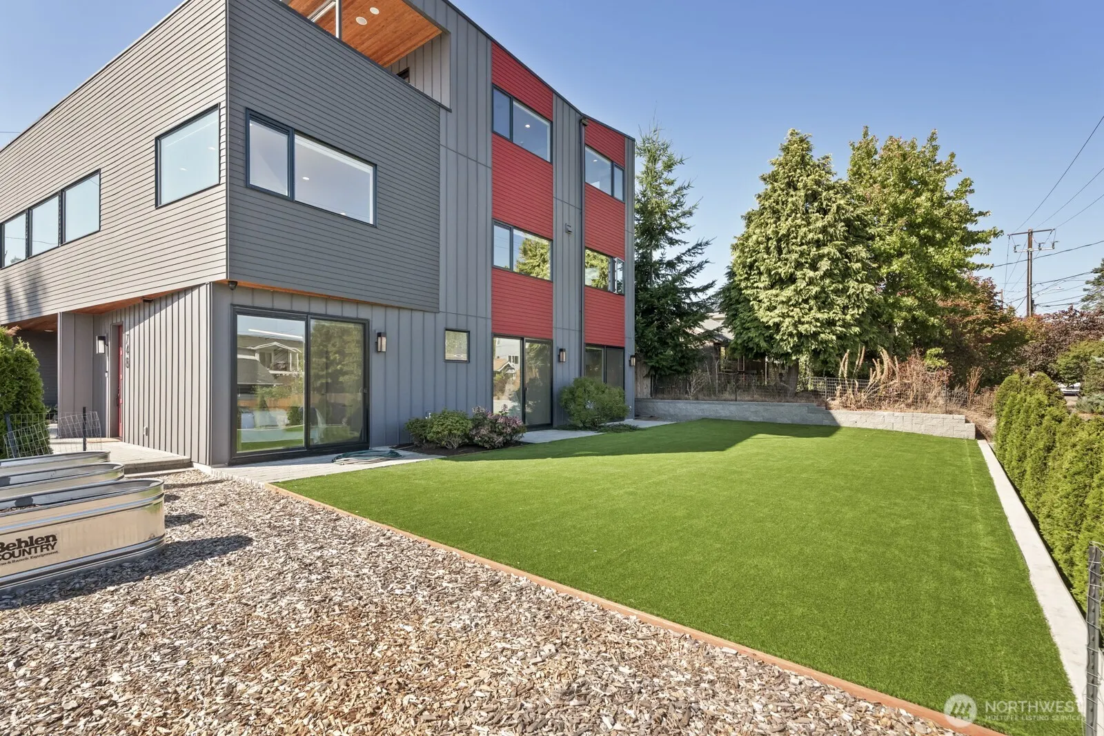 748 N 96th Street , Seattle, WA 98103