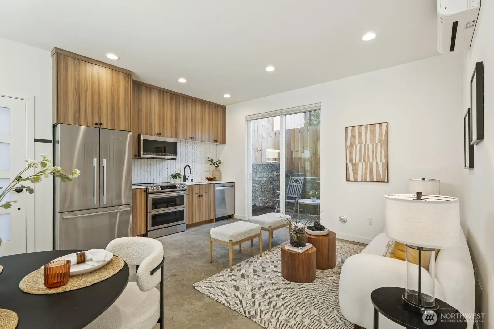 748 N 96th Street #B, Seattle, WA 98103