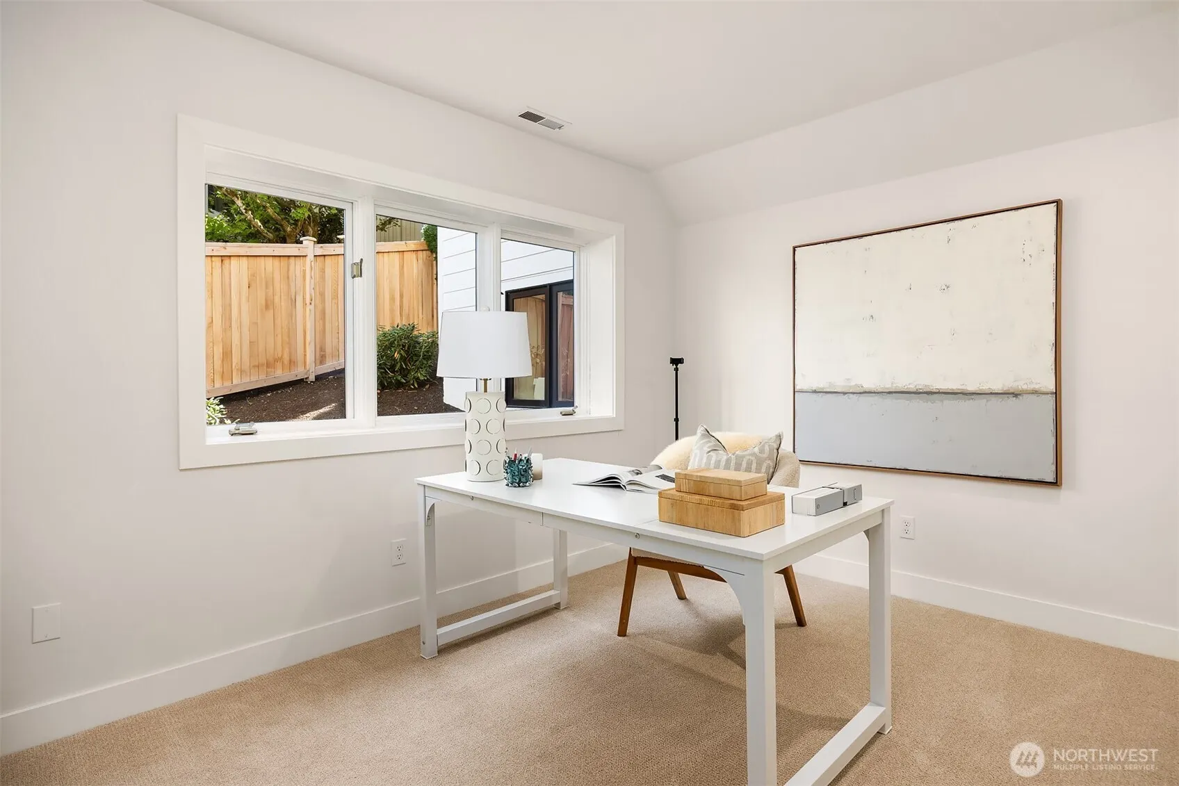 8902 45th Avenue NE, Seattle, WA 98115