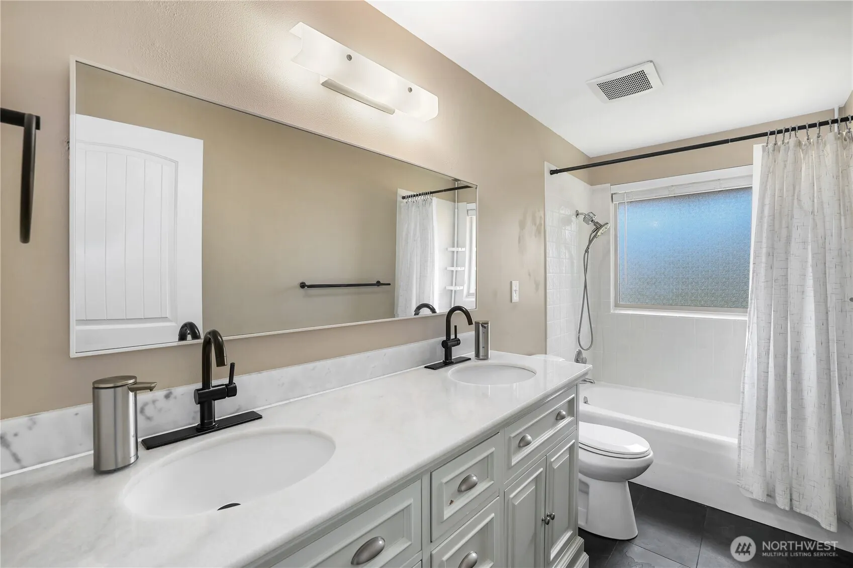 12850 SE 234th Street , Kent, WA 98031