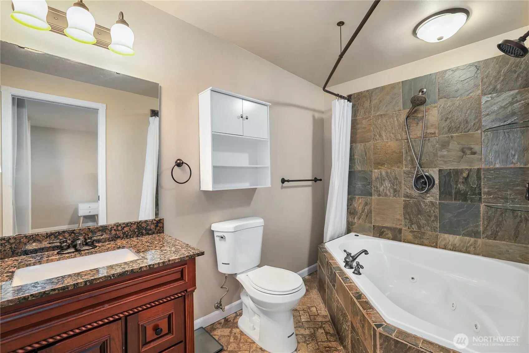 12850 SE 234th Street , Kent, WA 98031