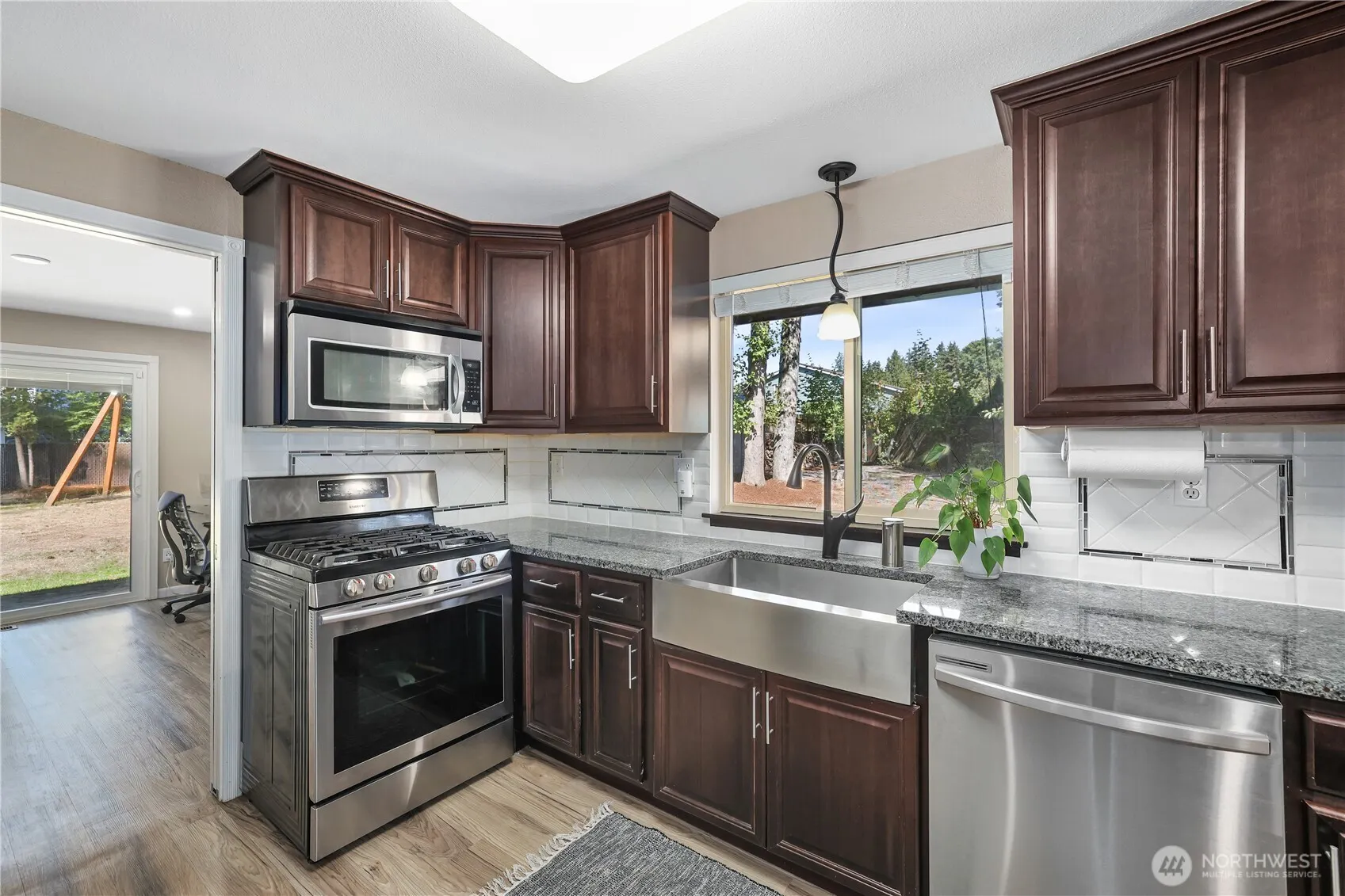 12850 SE 234th Street , Kent, WA 98031