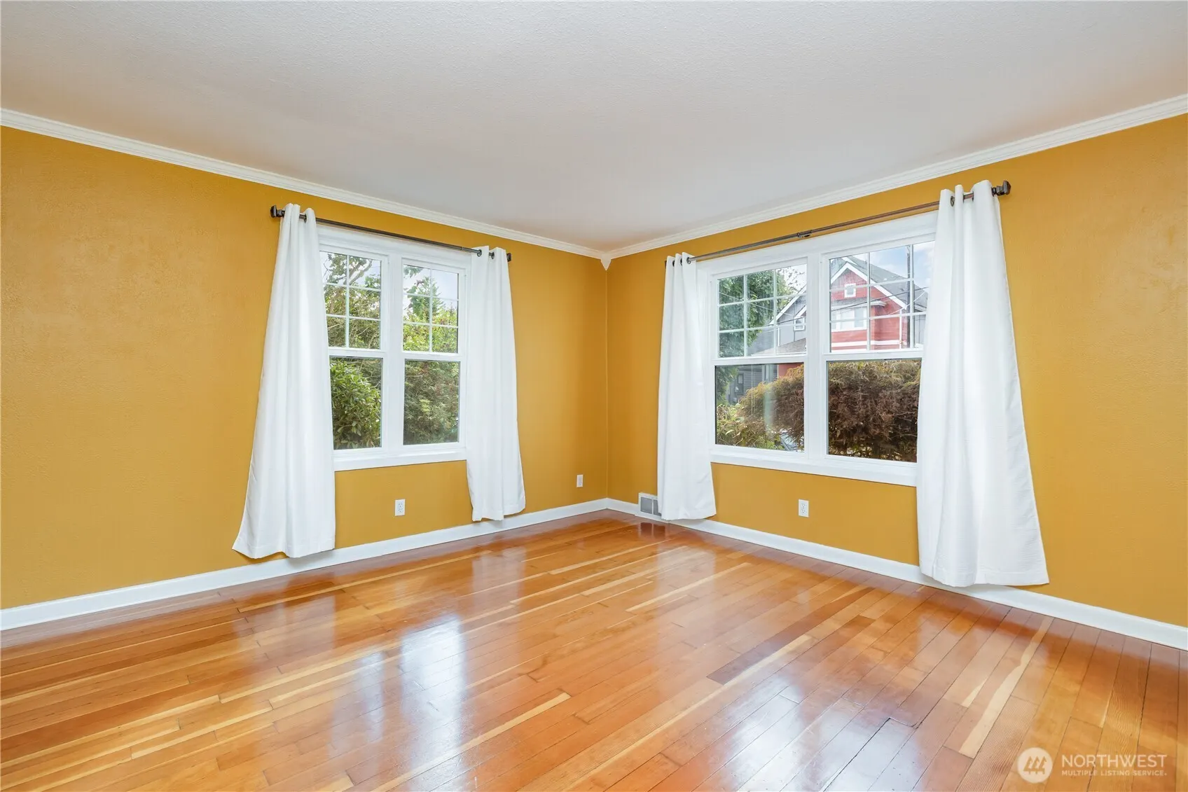 7038 14th Avenue NW, Seattle, WA 98117
