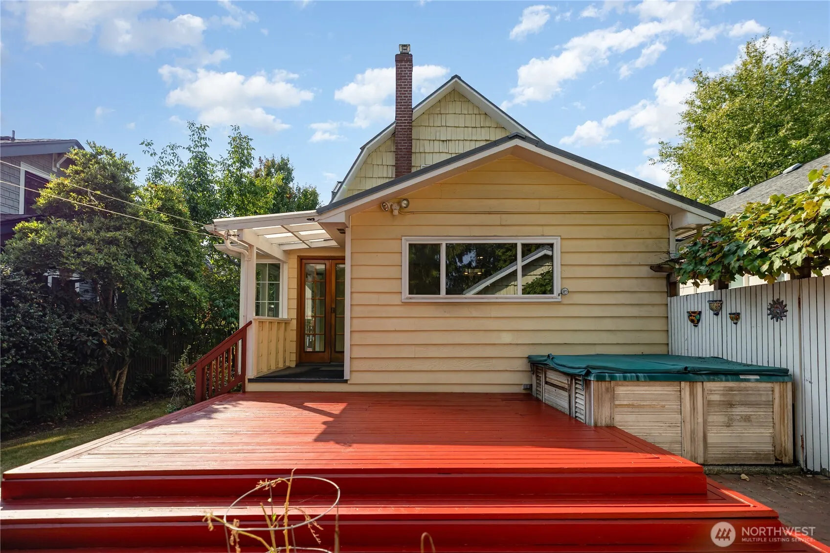 7038 14th Avenue NW, Seattle, WA 98117