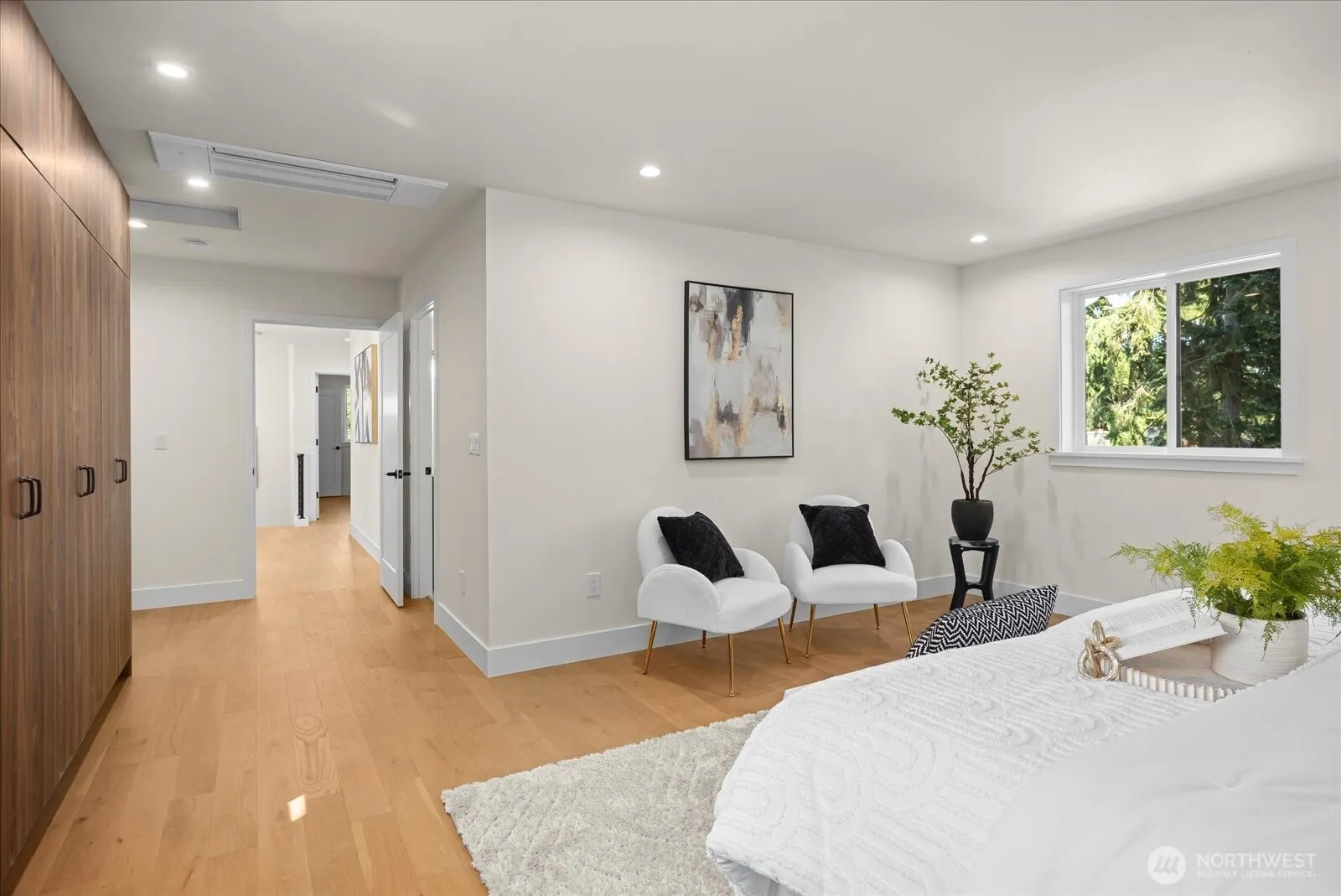 2349 NE 127 Street , Seattle, WA 98125