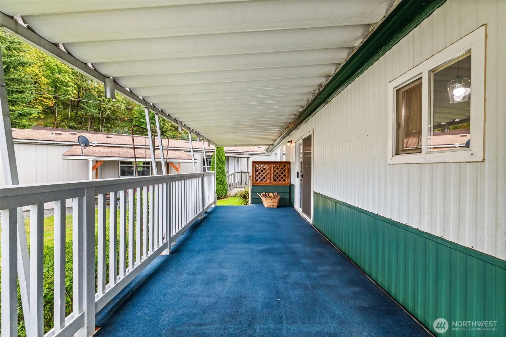 11330 E Riverside Drive #7, Bothell, WA 98011