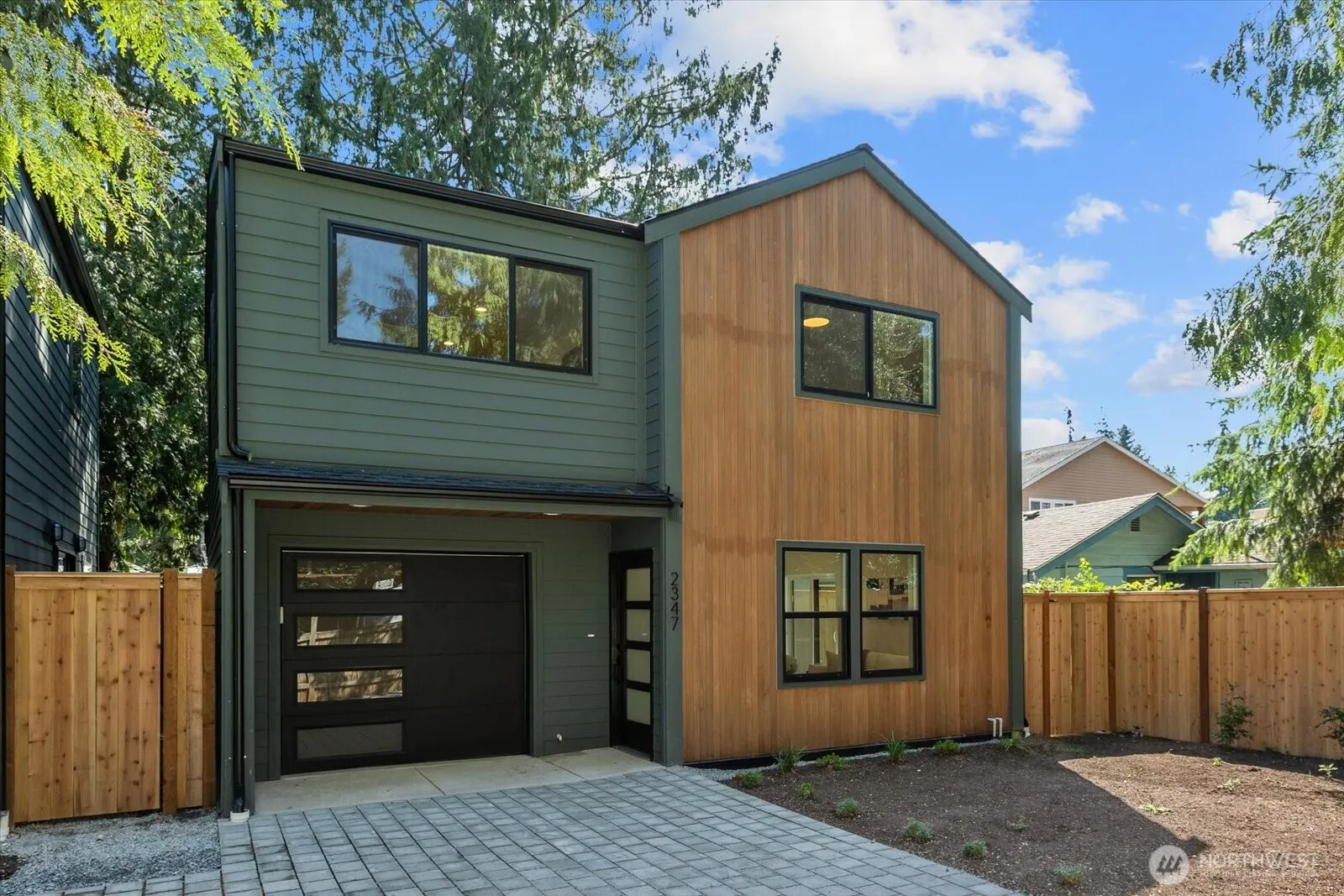 2347 NE 127 Street , Seattle, WA 98125