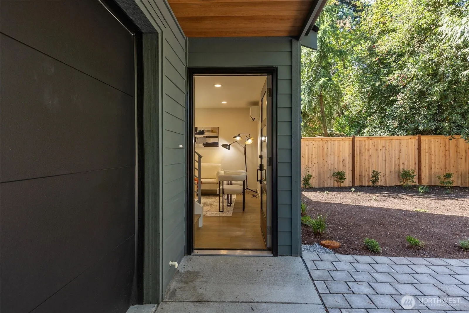 2347 NE 127 Street , Seattle, WA 98125