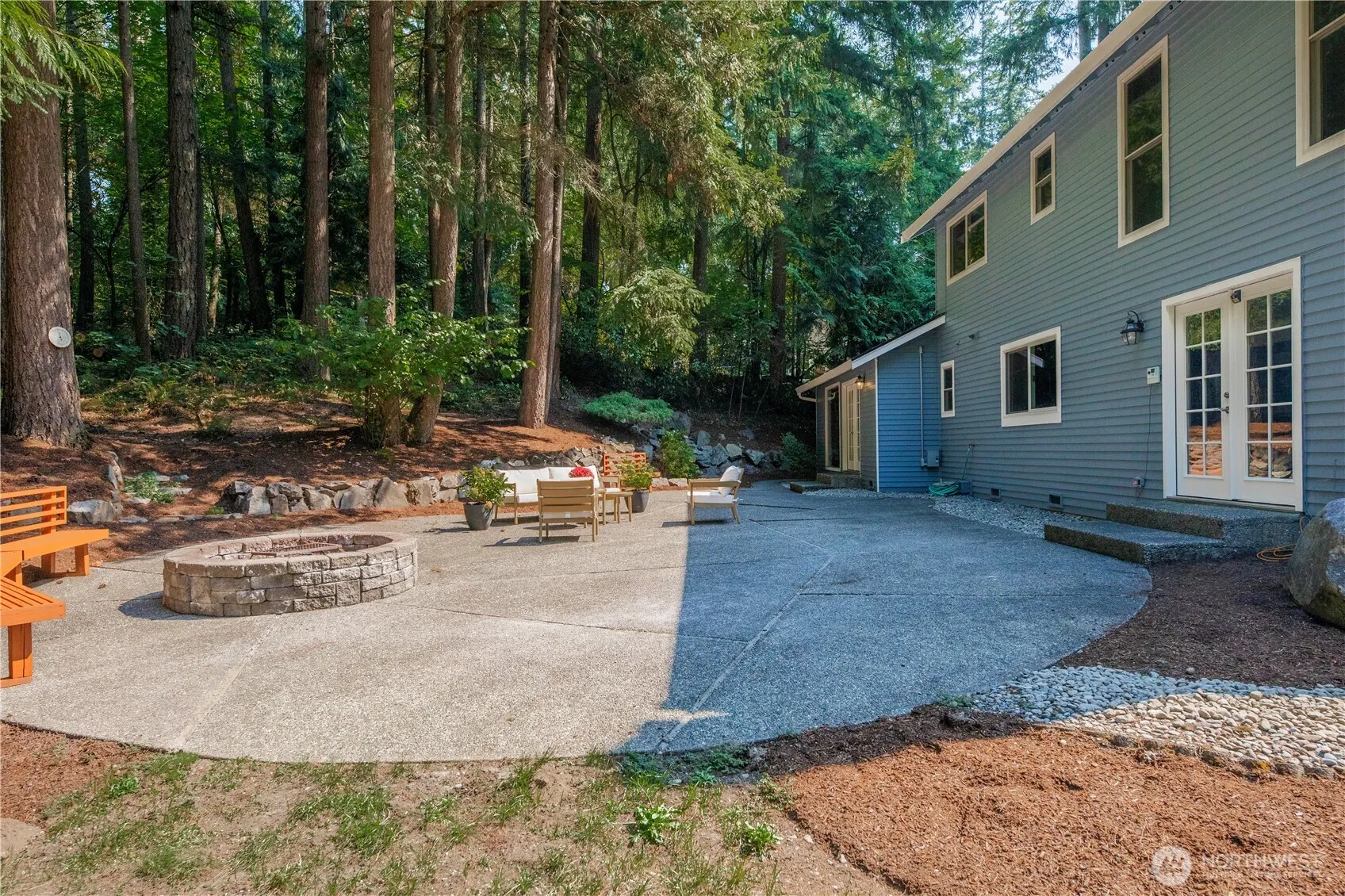 21700 SE 37th Street , Sammamish, WA 98075