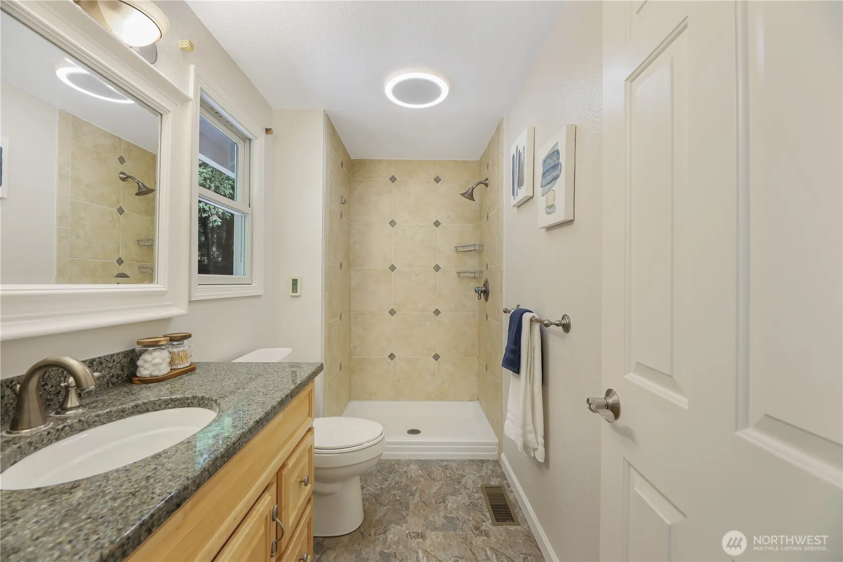 21700 SE 37th Street , Sammamish, WA 98075