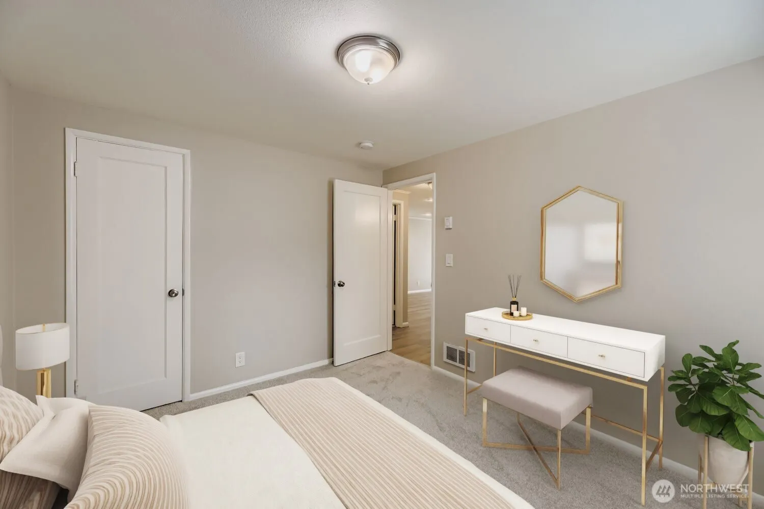 9042 Wallingford Avenue N, Seattle, WA 98103