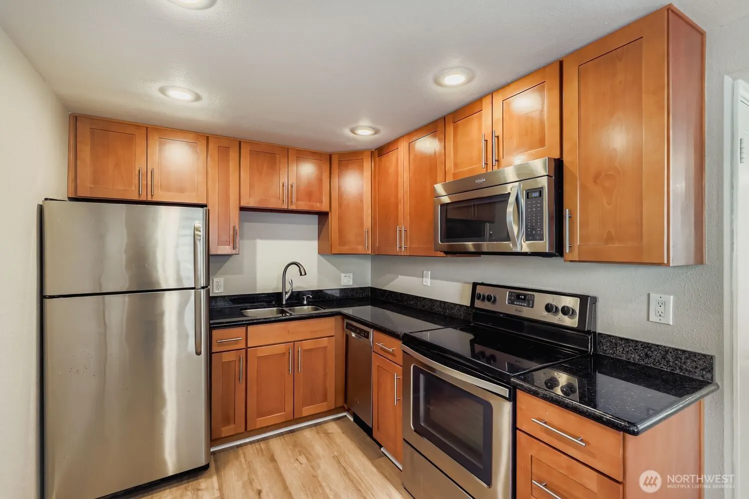 9042 Wallingford Avenue N, Seattle, WA 98103