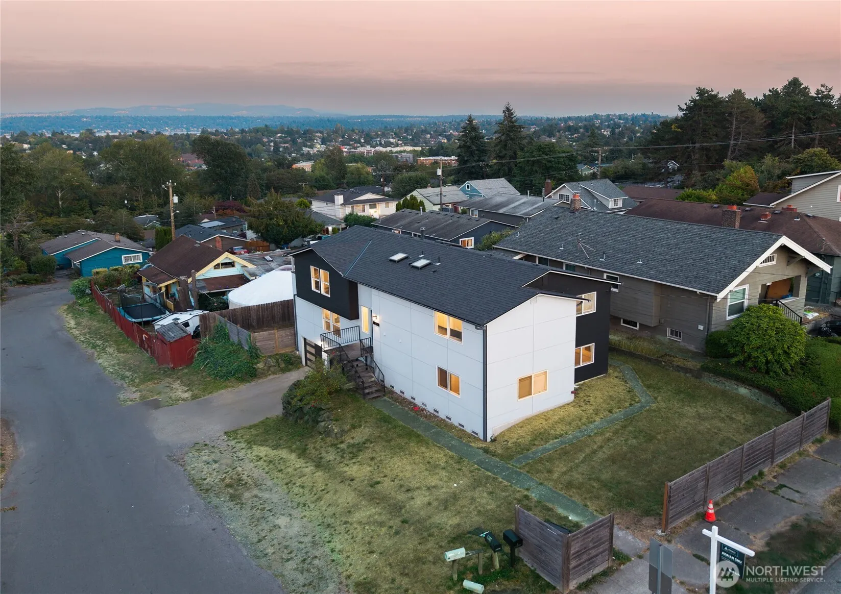 3100 23rd Avenue S, Seattle, WA 98144