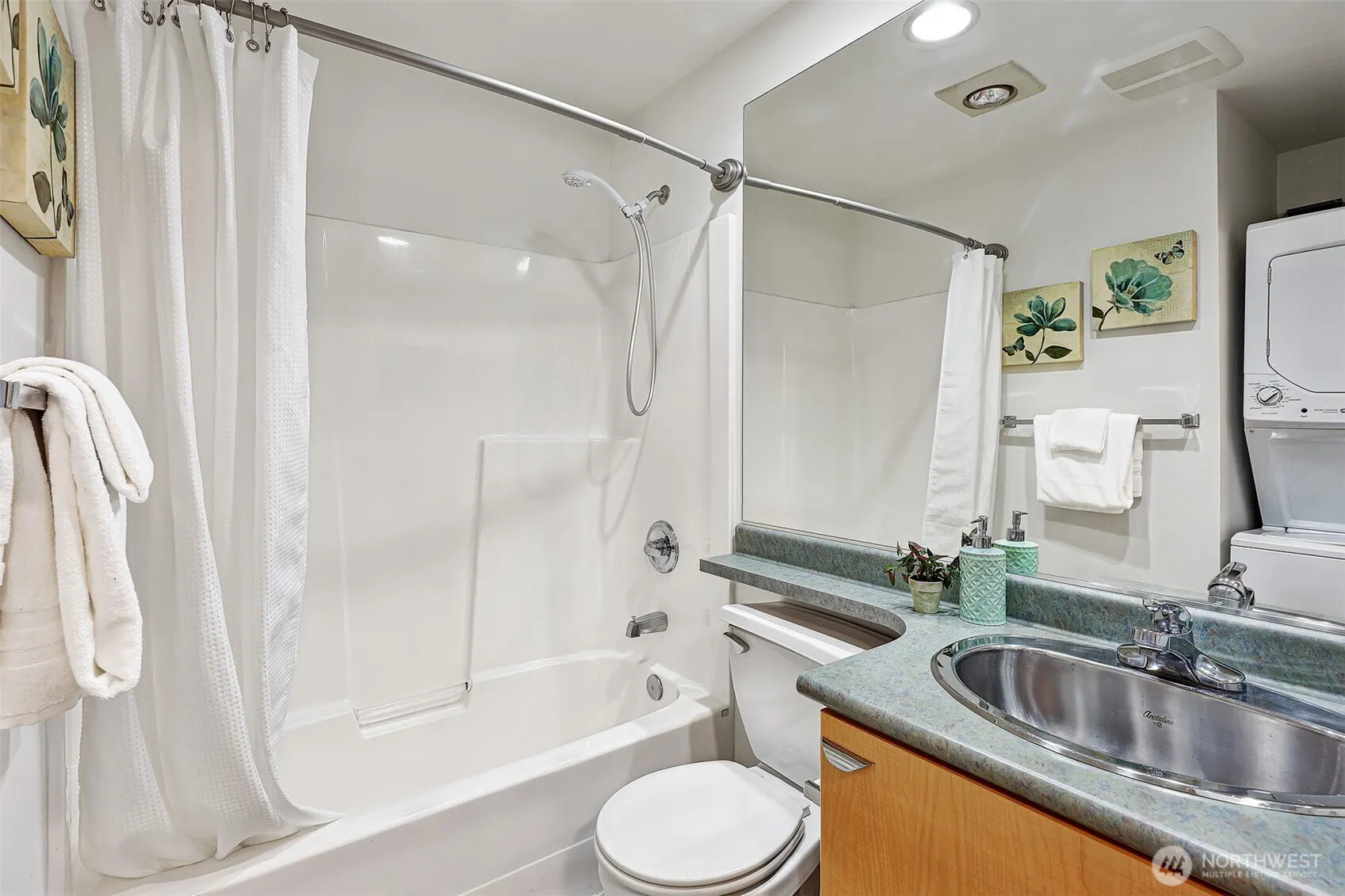 425 Vine Street #626, Seattle, WA 98121