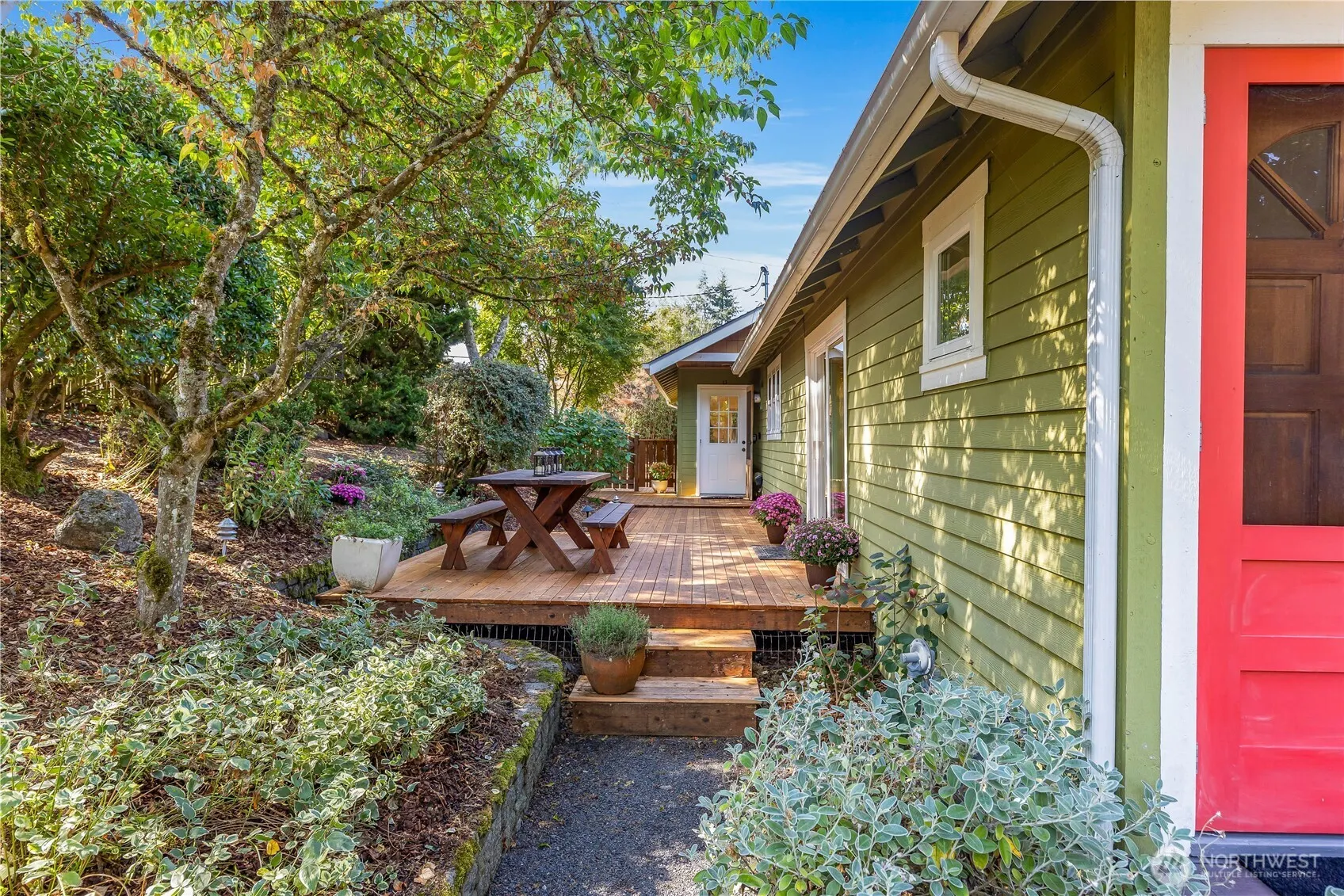 3259 47th Avenue SW, Seattle, WA 98116