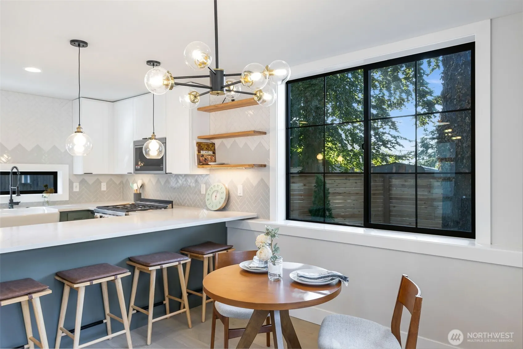10717 2nd Avenue NW, Seattle, WA 98177-4807
