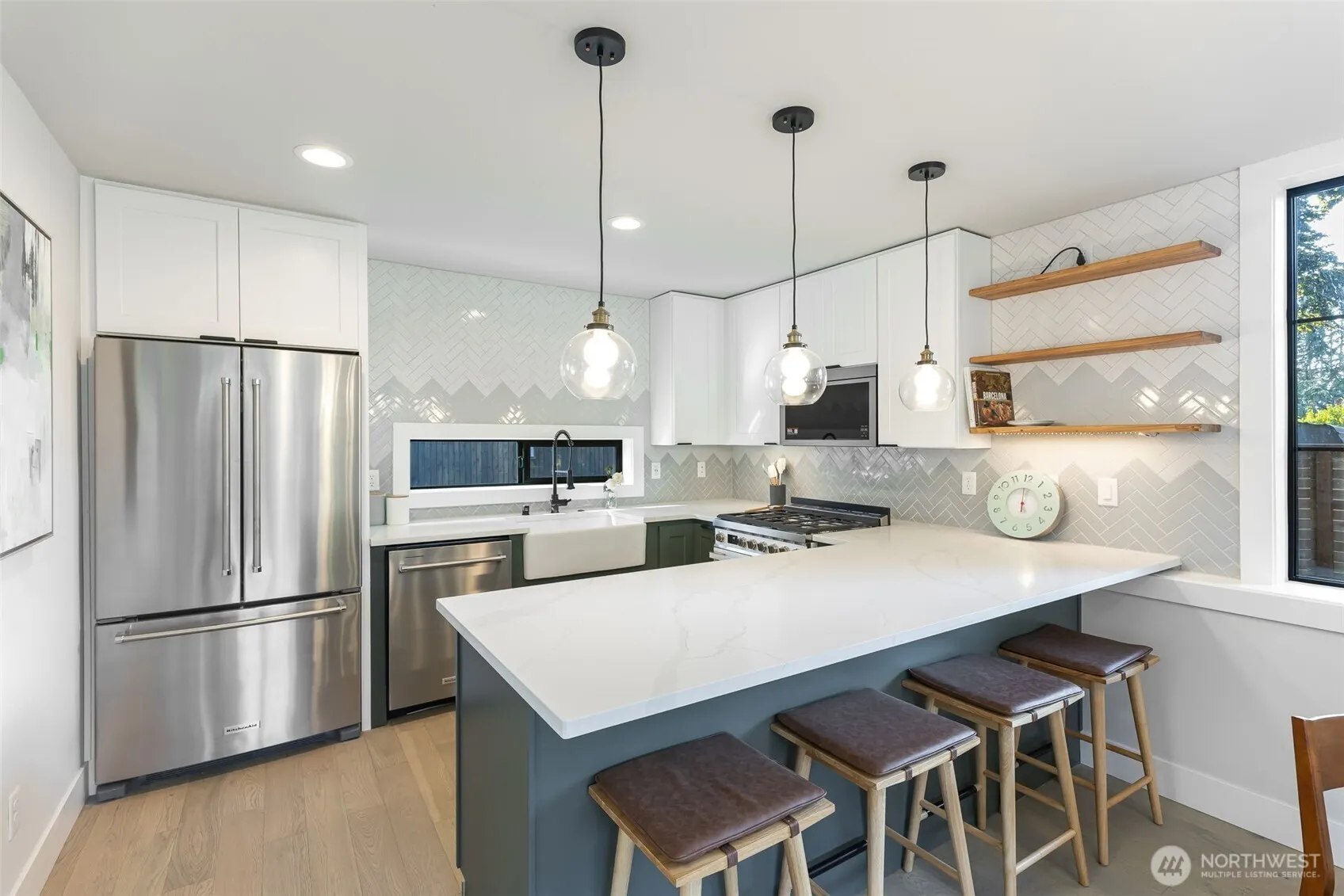 10717 2nd Avenue NW, Seattle, WA 98177-4807