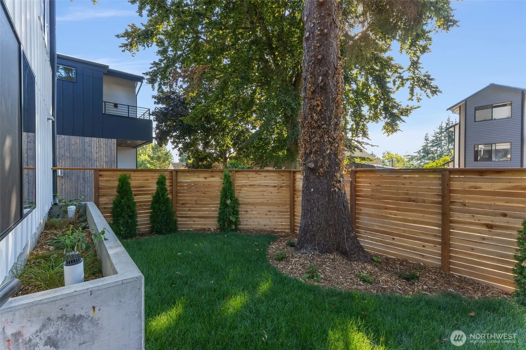10717 2nd Avenue NW, Seattle, WA 98177-4807