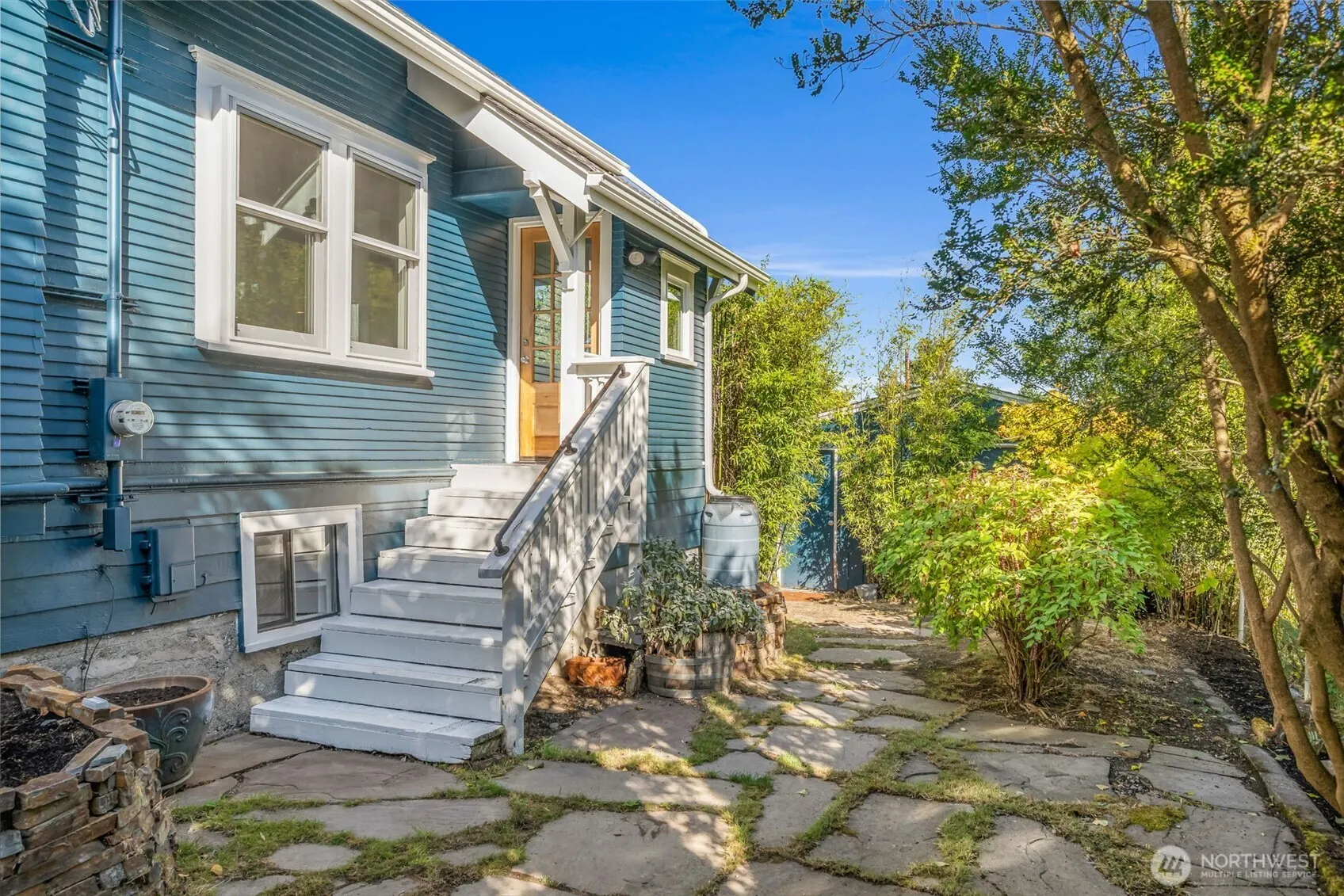 7332 23rd Avenue NW, Seattle, WA 98117