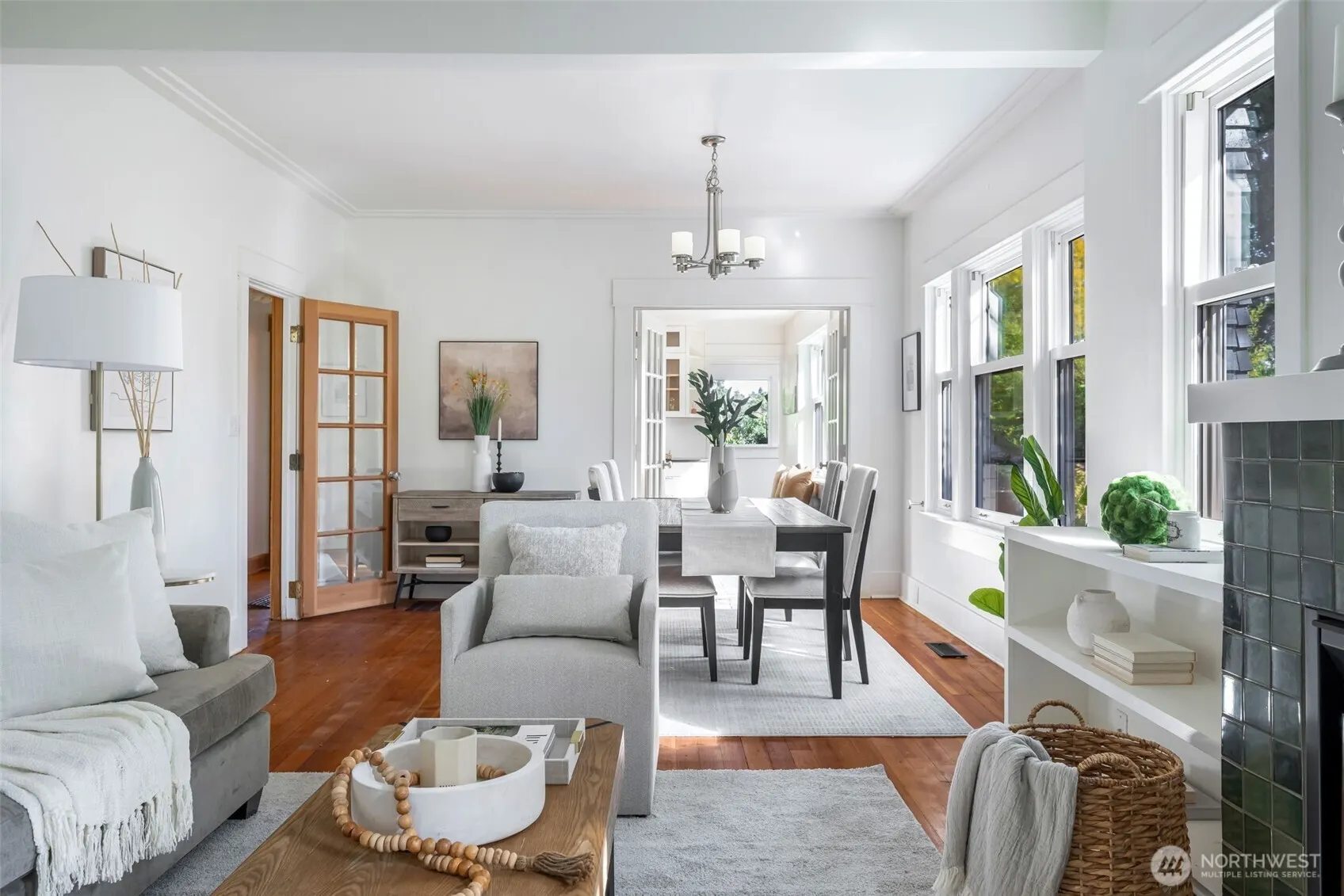 7332 23rd Avenue NW, Seattle, WA 98117