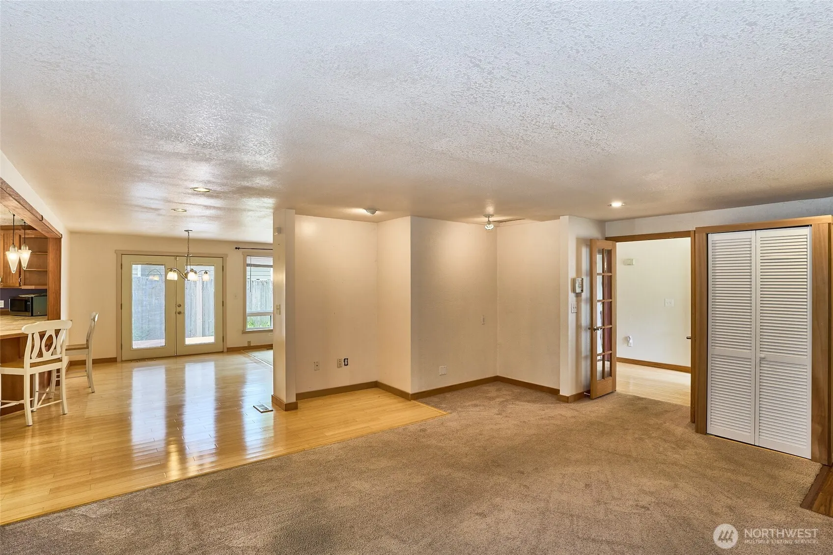 26225 Woodland Way S , Kent, WA 98030