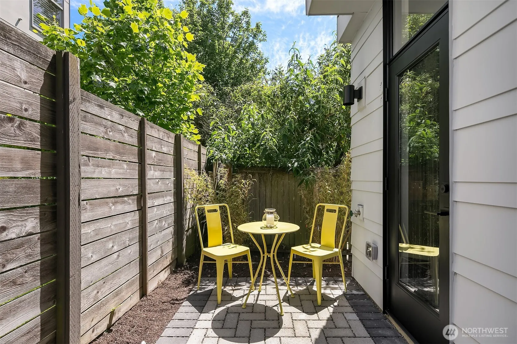 6730 Alonzo Avenue NW #B, Seattle, WA 98117