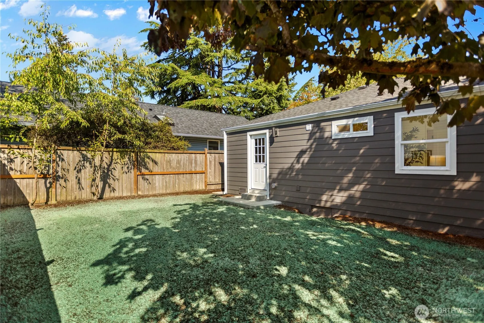 9739 Evanston Avenue N, Seattle, WA 98103