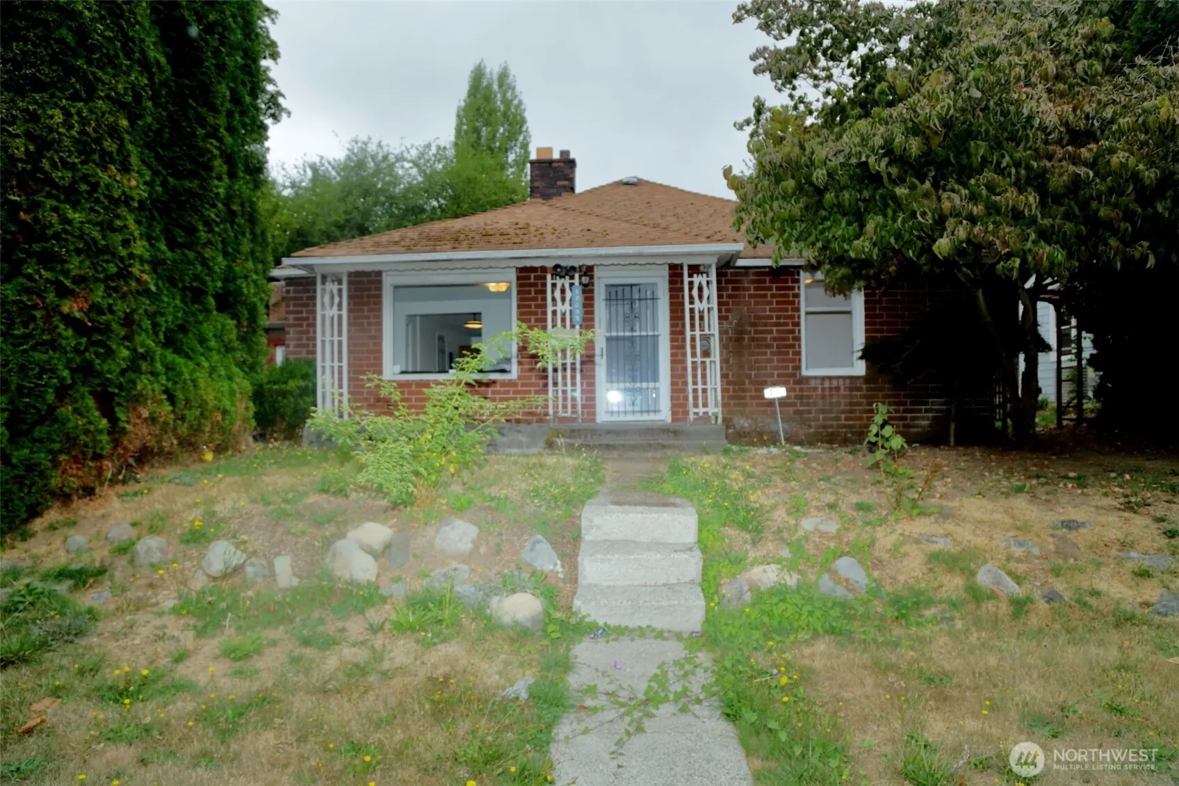 12037 71 st Avenue S, Seattle, WA 98178-4123