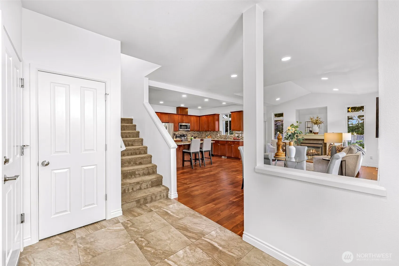 319 196th Place SW #102, Lynnwood, WA 98036