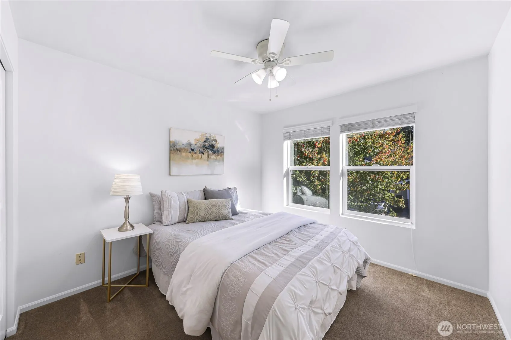 319 196th Place SW #102, Lynnwood, WA 98036