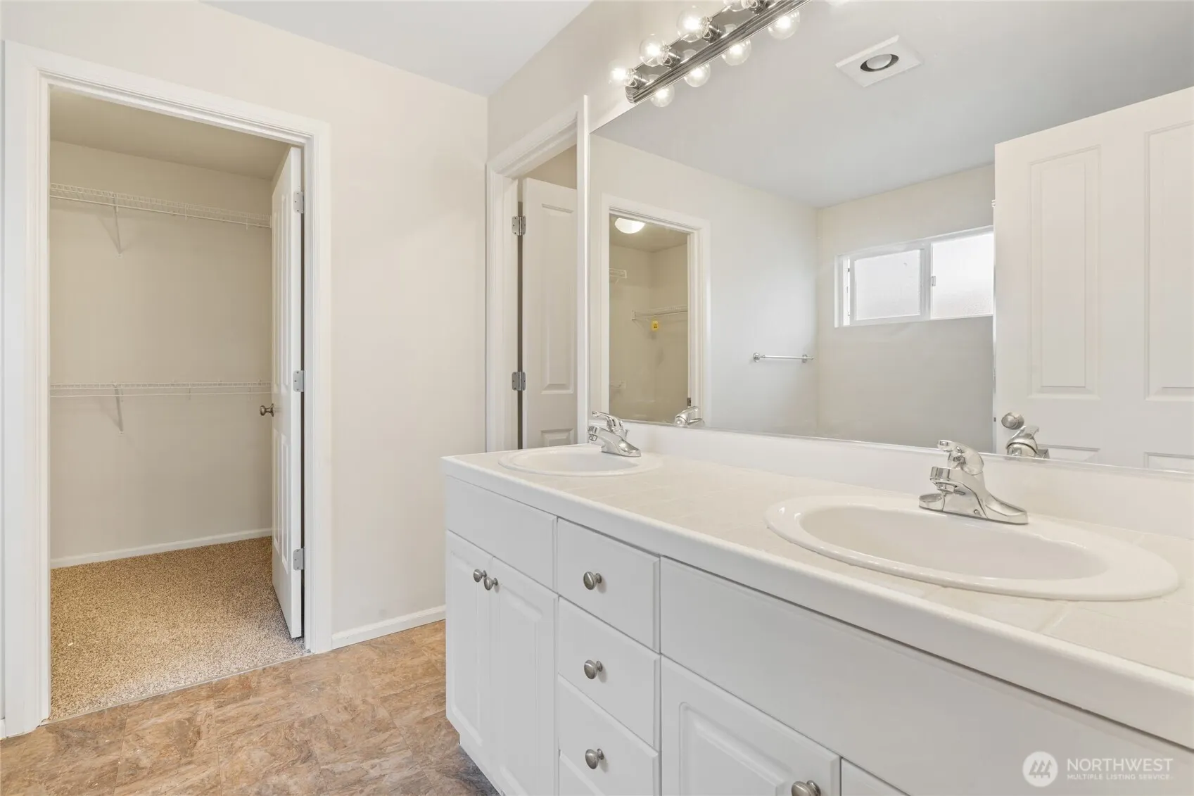 16919 165th Place SE, Renton, WA 98058