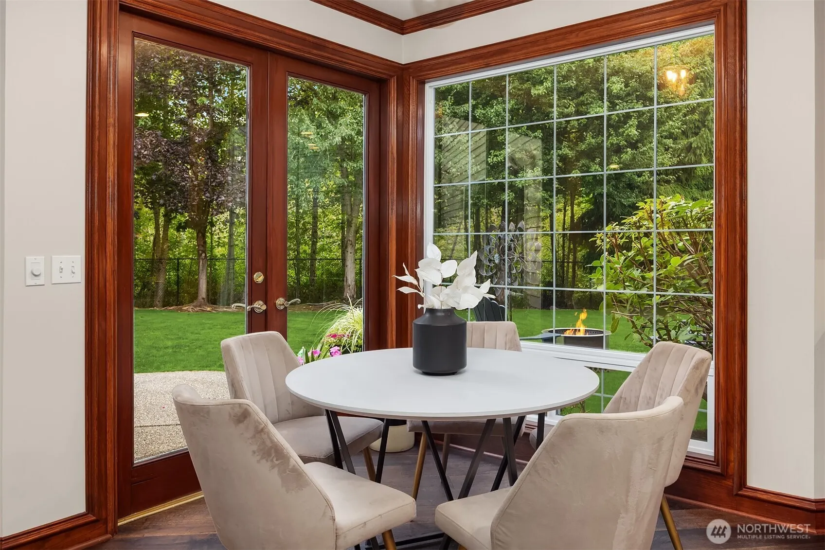 1141 268th Way SE, Sammamish, WA 98075