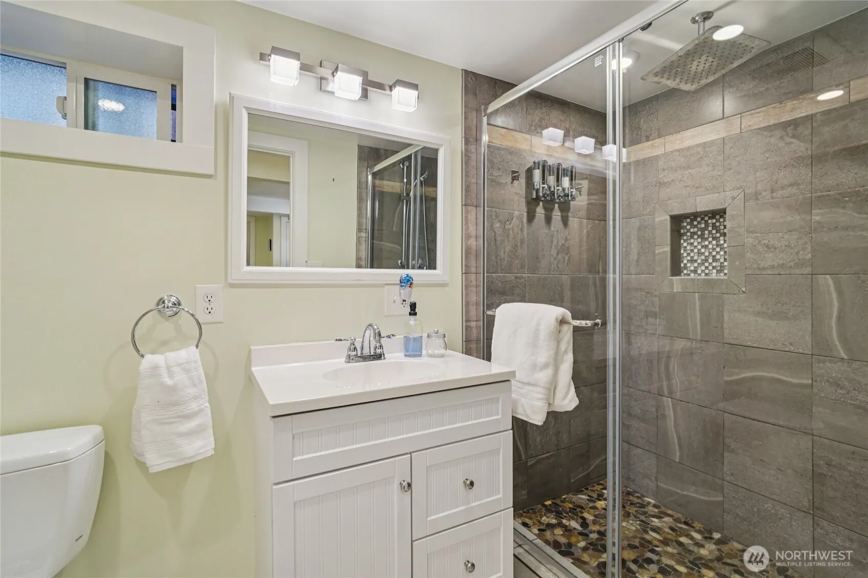 4714 4th Avenue NE, Seattle, WA 98105