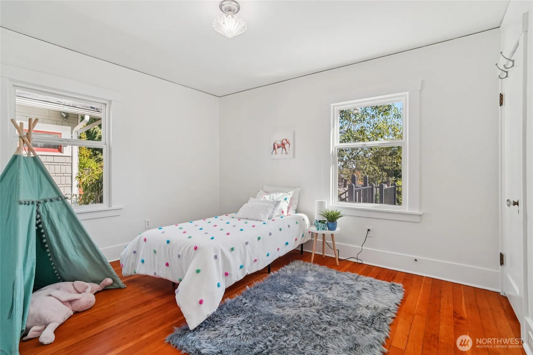 4714 4th Avenue NE, Seattle, WA 98105
