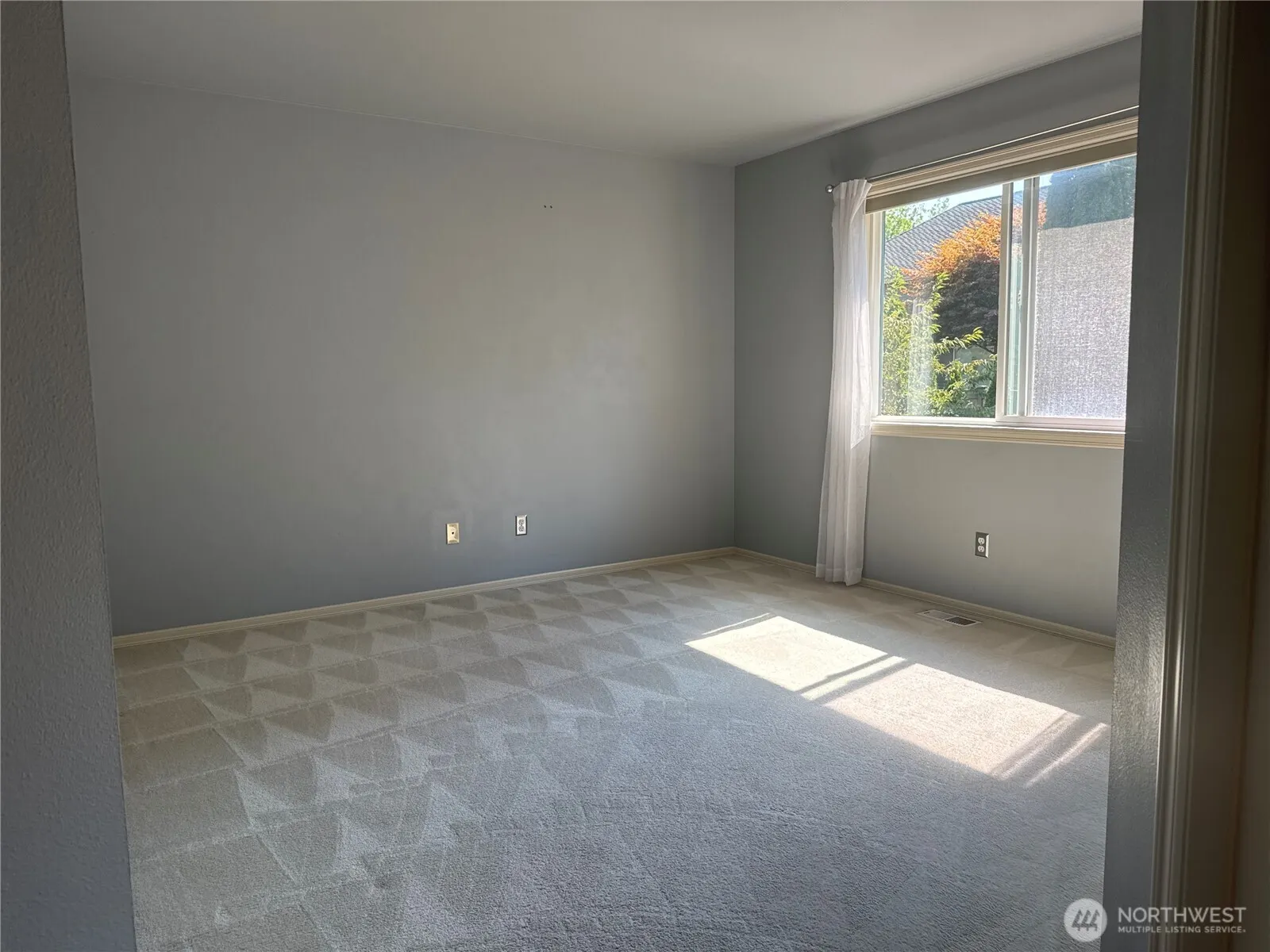 2205 275th Court SE, Sammamish, WA 98075