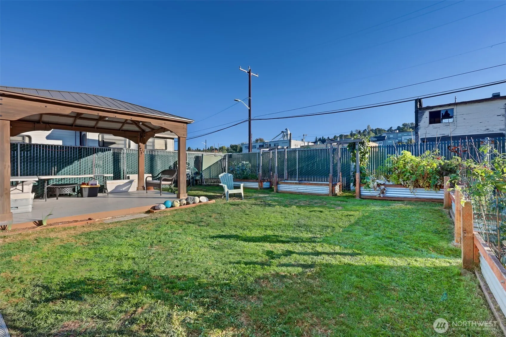 360 W Ewing Street #C26, Seattle, WA 98119