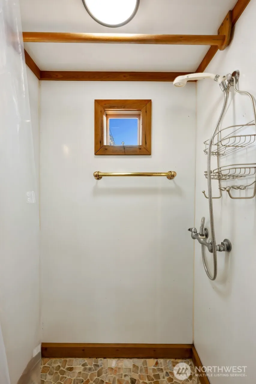 360 W Ewing Street #C26, Seattle, WA 98119